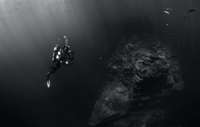 Combien de temps les plongeurs peuvent-ils rester sous l’eau ?  (+9 facteurs limitants)
