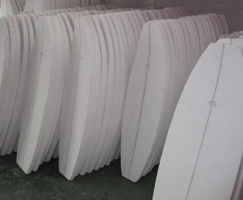 Qu’est-ce qu’une ébauche de planche de surf ? (Expliqué)