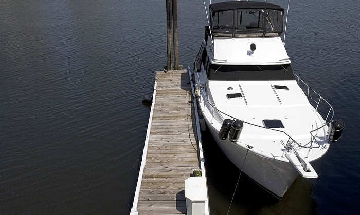 What-is-the-best-cleaner-for-a-fiberglass-boat