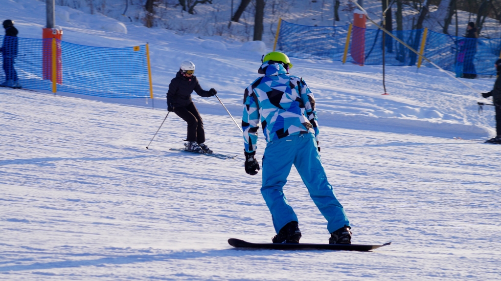 Skiing Snowboarding